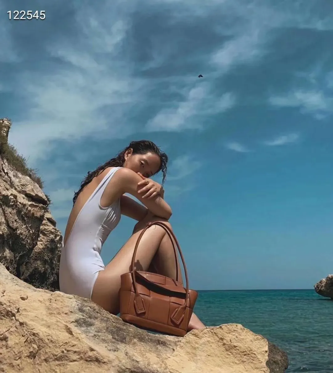 •Arco 33 fashionable essence is launched online with exquisite texture, passionate and impeccable and irreplaceable🤟